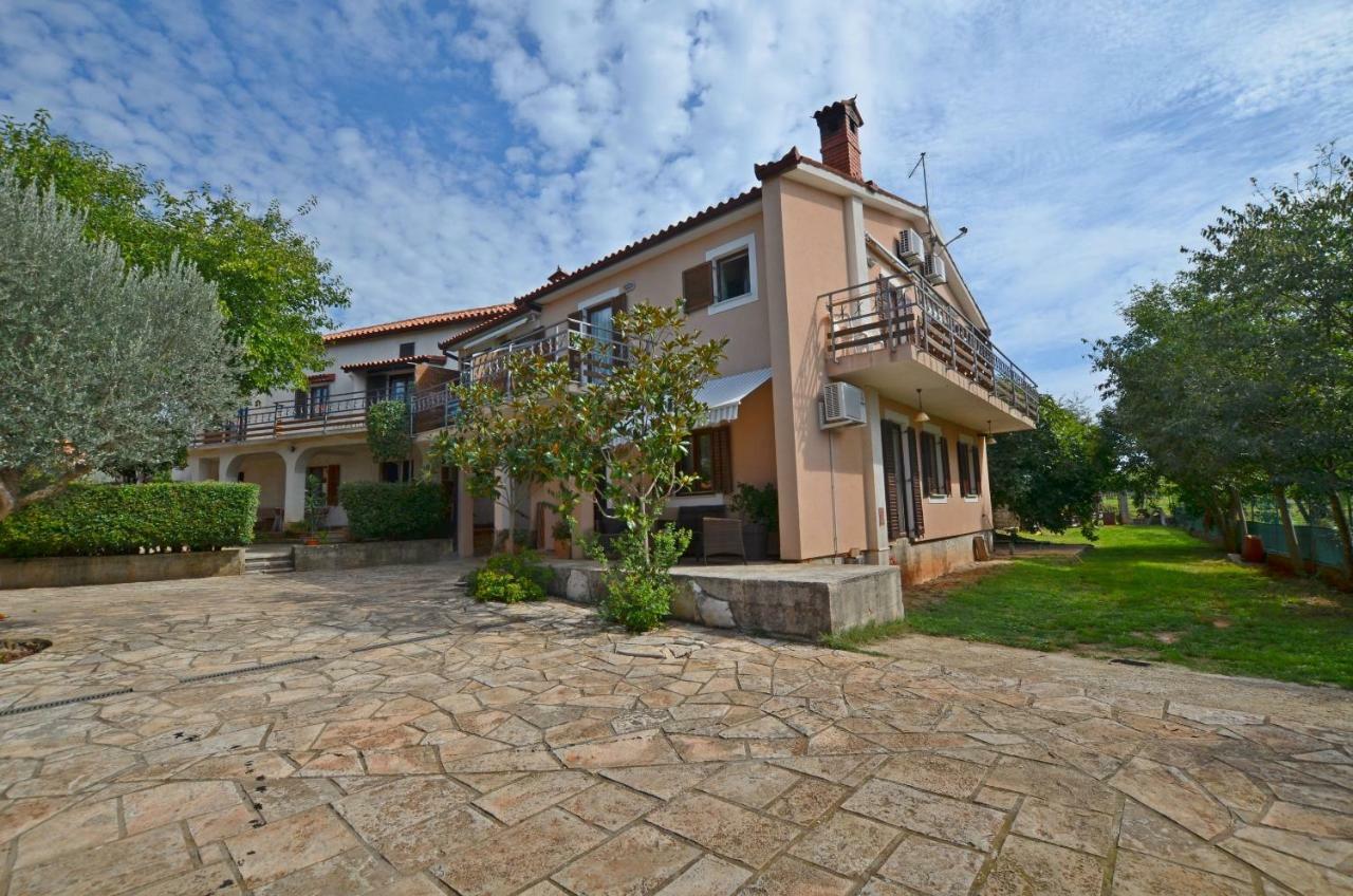 Apartments Josip Pavicini Kültér fotó